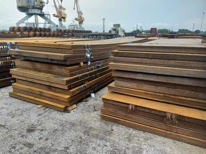 Thép tấm 3.0 x 1500 x 6000